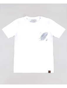 C&A Camiseta Infantil com Bolso Estampado de Folhagem Manga Curta Off White