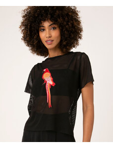 C&A Camiseta de Tela Feminina Ampla com Patch de Papagaio Manga Curta Decote Redondo Preta