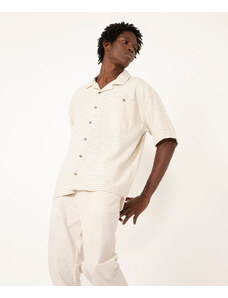 C&A camisa texturizada manga curta listrada com bolso bege claro