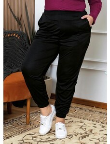 Marguerite Calça Preta com Bolsos Plus Size