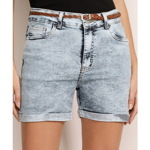 C&A Short Jeans Feminino Reto Cintura Média Barra Dobrada com Cinto Azul  Claro 