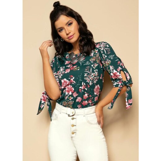 Quintess - Blusa em Camadas Mini Floral com Mangas Curtas - Faz a Boa!