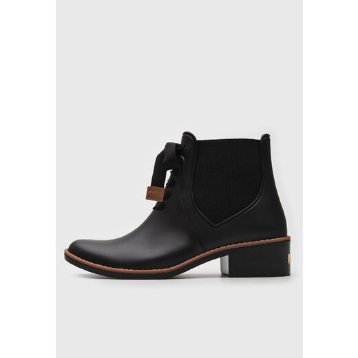 Colcci bota chelsea hot sale colcci gorgurão preto