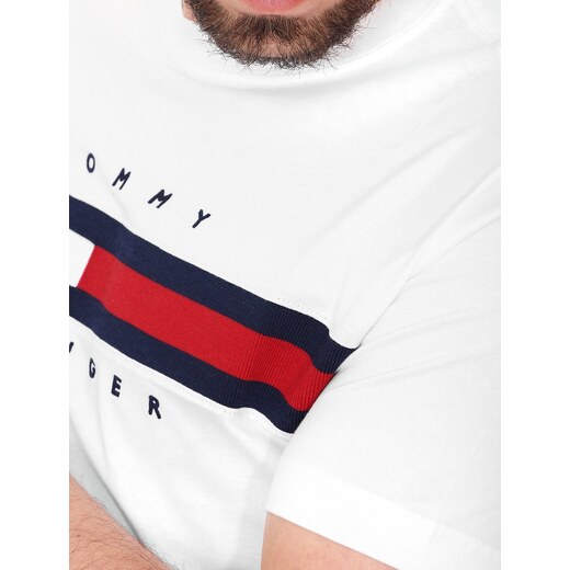 Camiseta Tommy Hilfiger Masculina Essential Flag Sash Preta