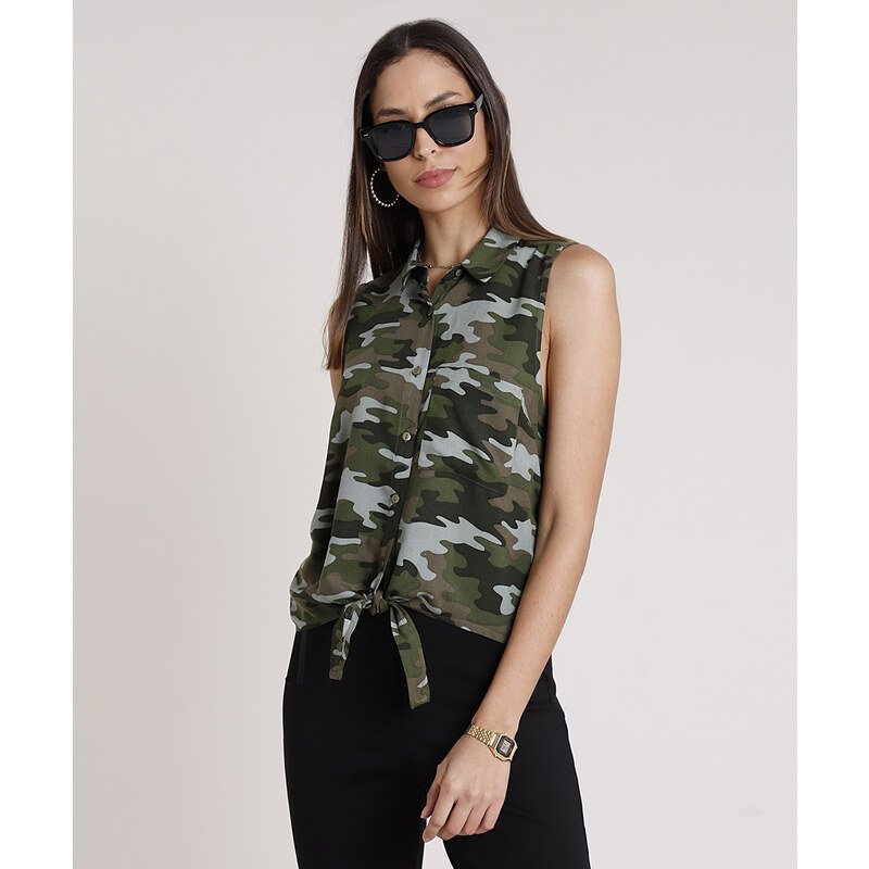 C&A Camisa Feminina Estampado Camuflado com Bolso e Nó Sem Manga Verde Militar