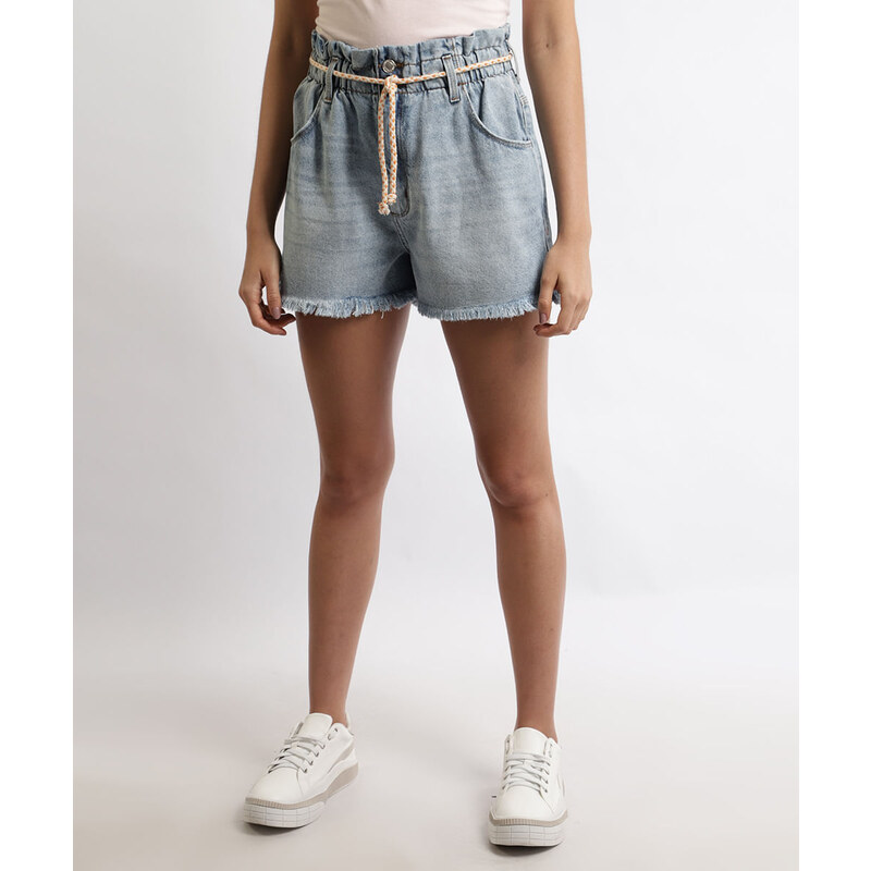 Short Mom em Jeans com Cinto-Cadarço e Barra Dobrada Azul