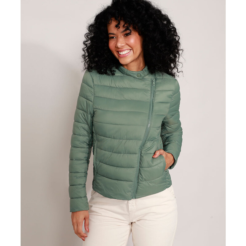 jaqueta puffer com capuz pelo verde - C&A