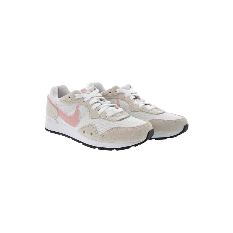 Tenis nike feminino sales camurça