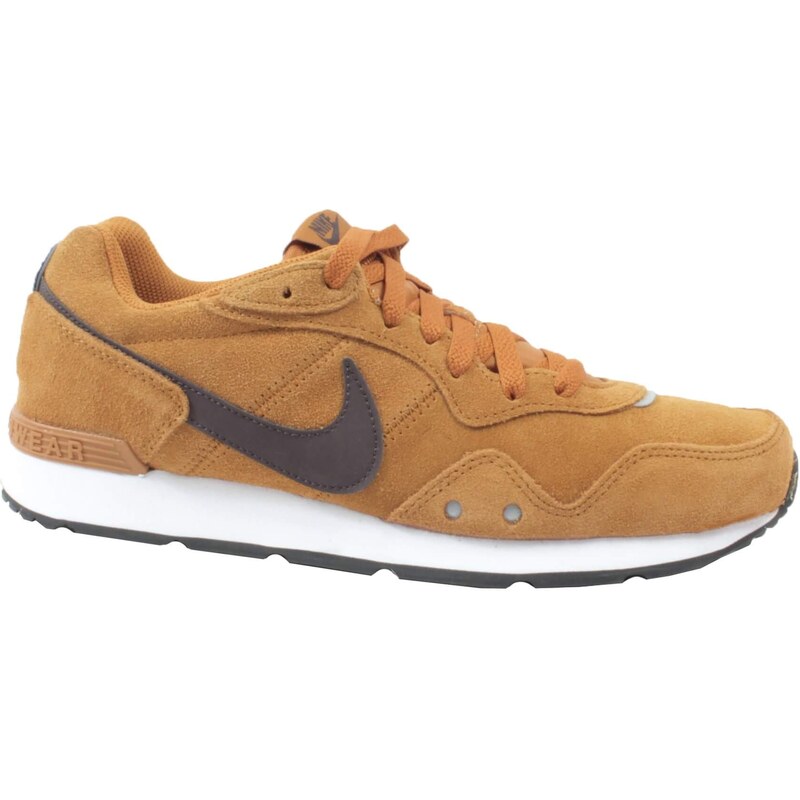 Nike cheap runner suede