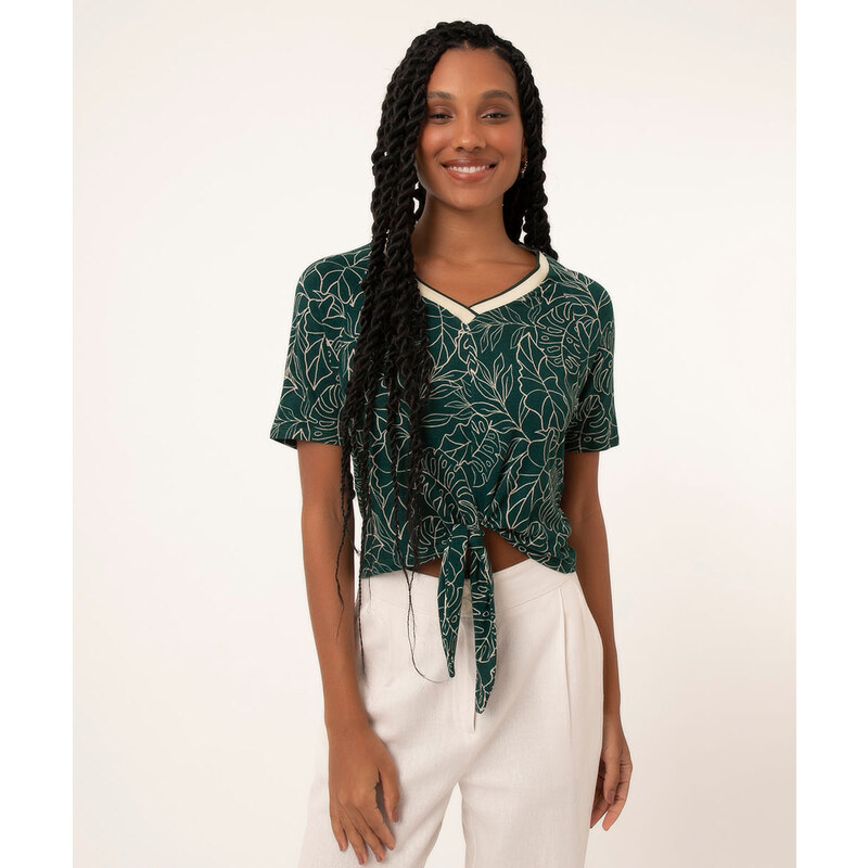 C&A blusa decote v com amarração folhagem verde