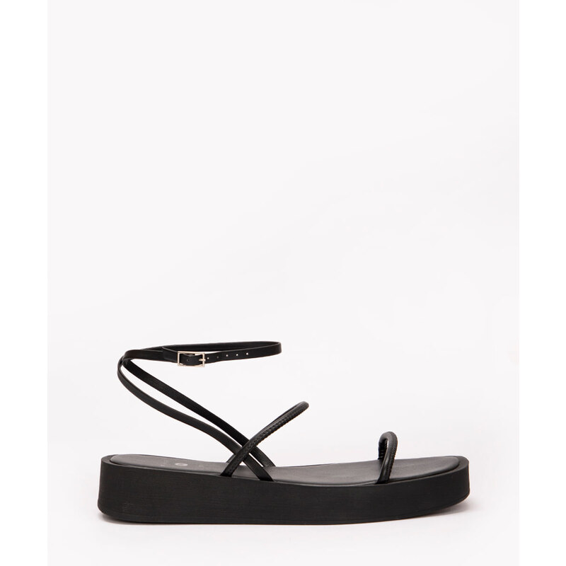 C&A sandália flatform com tiras mindset preto