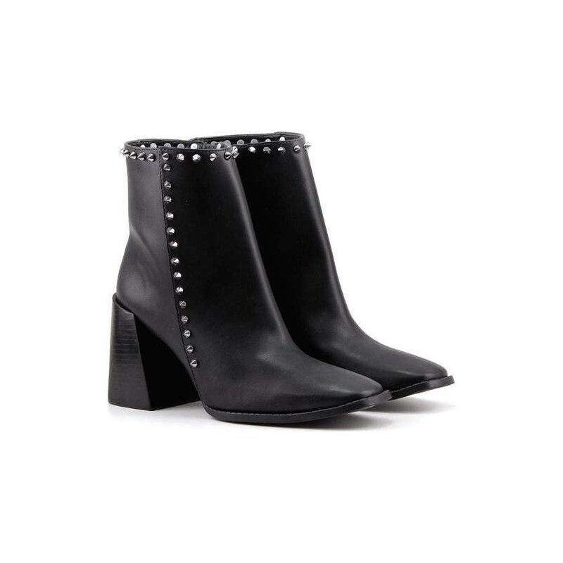 Bota com spikes store cano curto preto