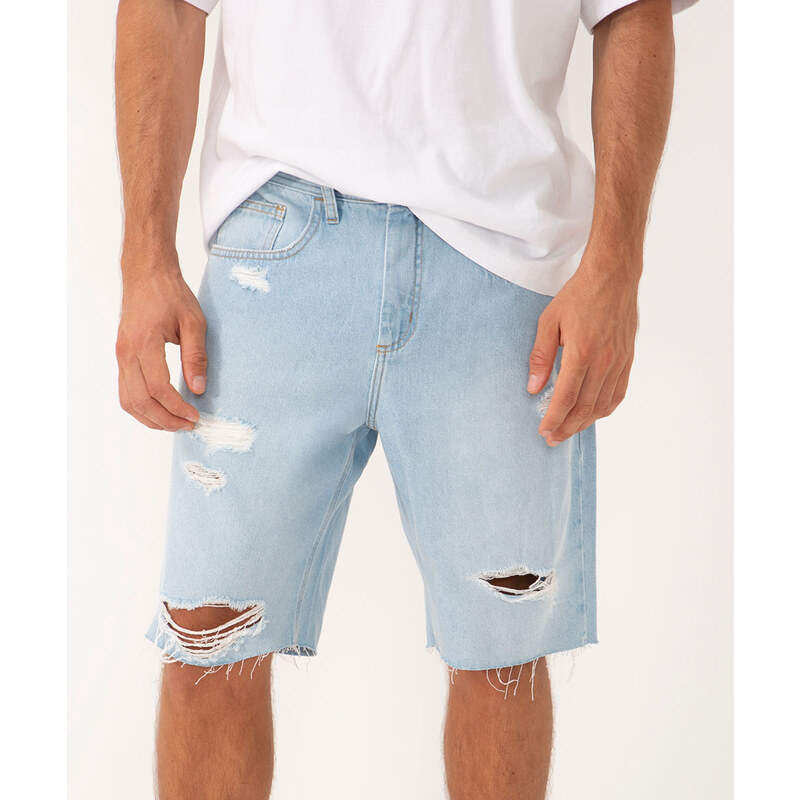 bermuda jeans destroyed com cordão azul claro